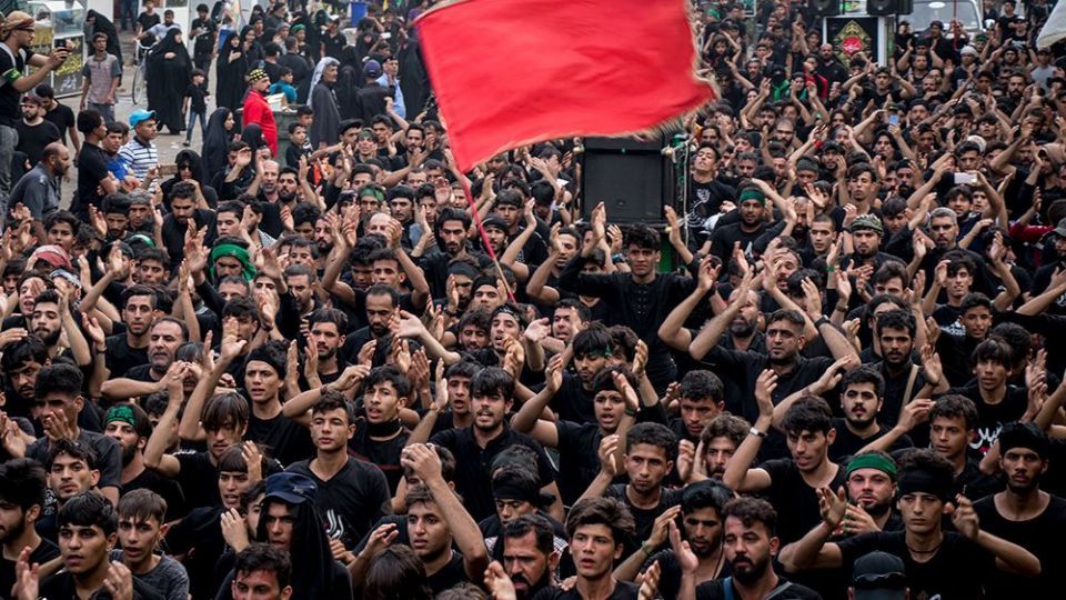 عزاداران زائرین اربعین حسینی در شهر سماوه