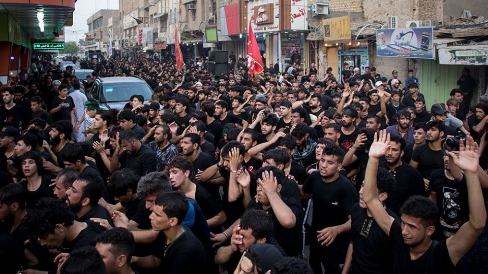 عزاداران زائرین اربعین حسینی در شهر سماوه