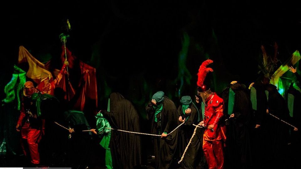 نمایش آئینی «ظهر روز دهم» 