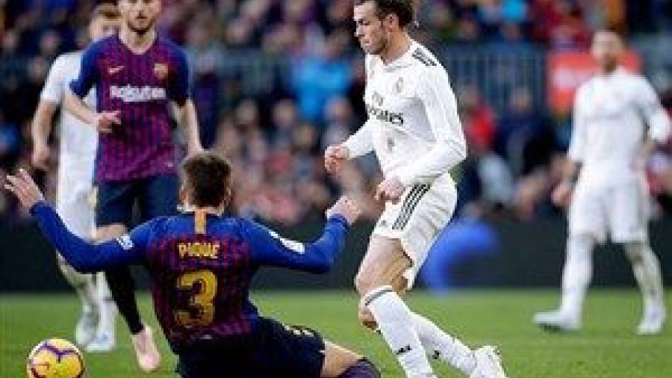 جشنواره گل بارسلونا مقابل رئال مادرید در ال کلاسیکوی داغ؛ بارسلونا 5-1 رئال مادرید+فیلم گل ها جشنواره گل بارسلونا مقابل رئال مادرید در ال کلاسیکوی داغ؛ بارسلونا 5-1 رئال مادرید+فیلم گل ها