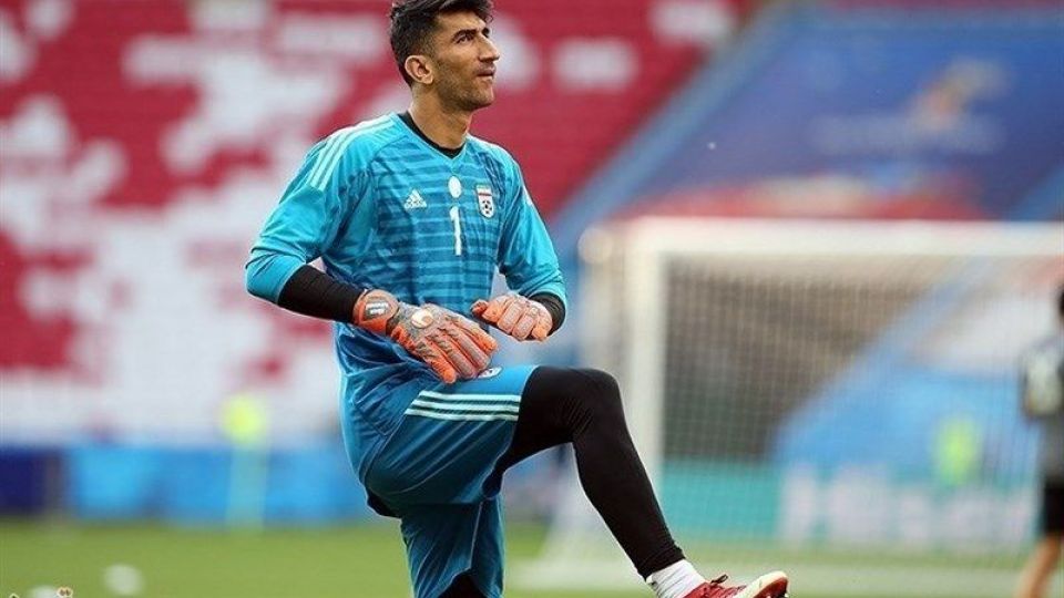 شوخیهای علی ضیا با بیرانوند/ تعجب بیرانوند از کتاب ادبیات فارسی با عکس خودش!  شوخیهای علی ضیا با بیرانوند/ تعجب بیرانوند از کتاب ادبیات فارسی با عکس خودش!