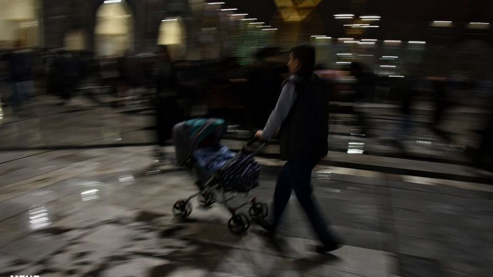 بارش باران در شب میلاد حضرت رسول‎ در حرم رضوی