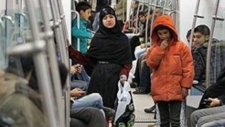 من گدا نیستم عمو! من گدا نیستم عمو!