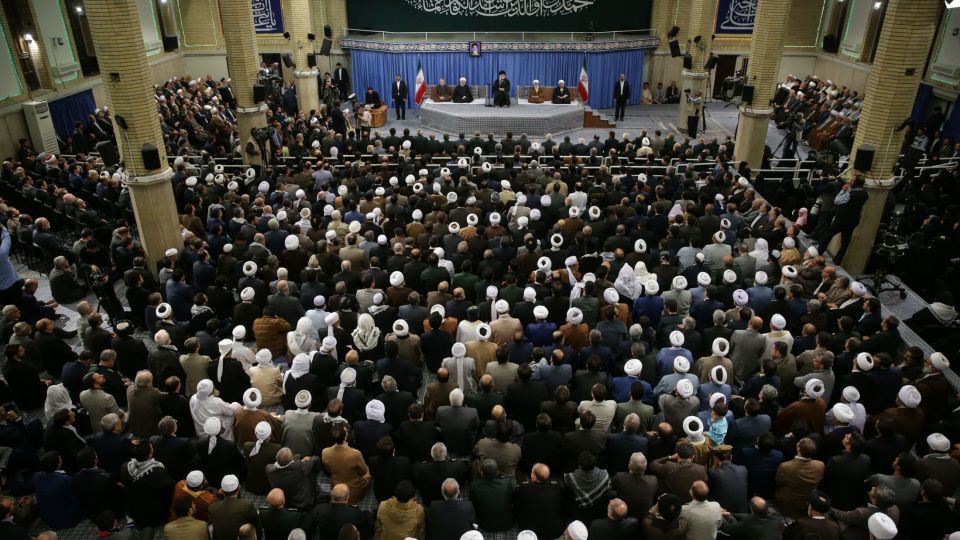 دیدار جمعی از مسئولان نظام و سفرای کشورهای اسلامی با رهبر انقلاب