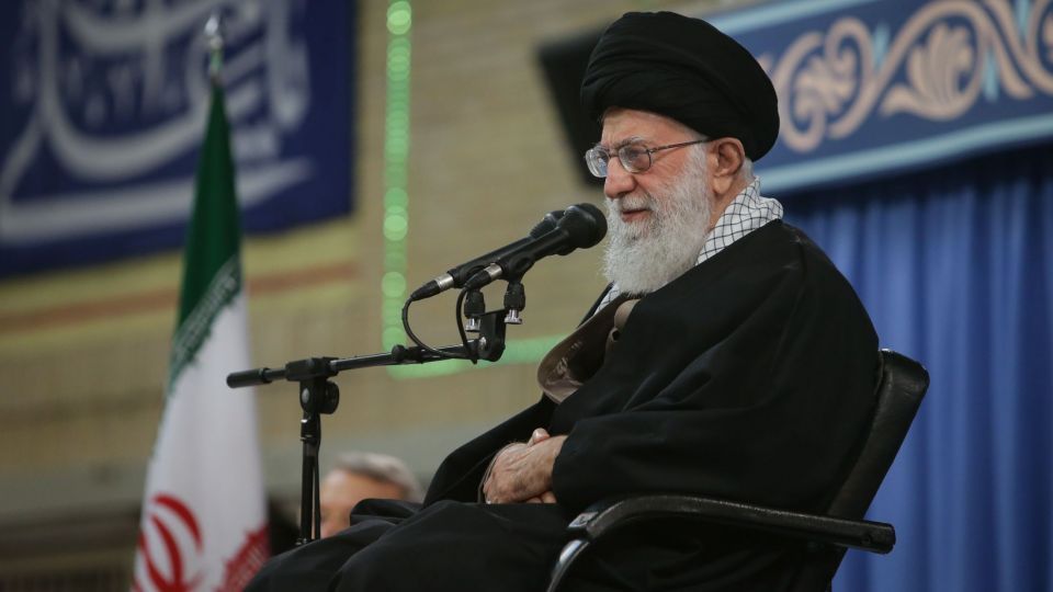 دیدار جمعی از مسئولان نظام و سفرای کشورهای اسلامی با رهبر انقلاب