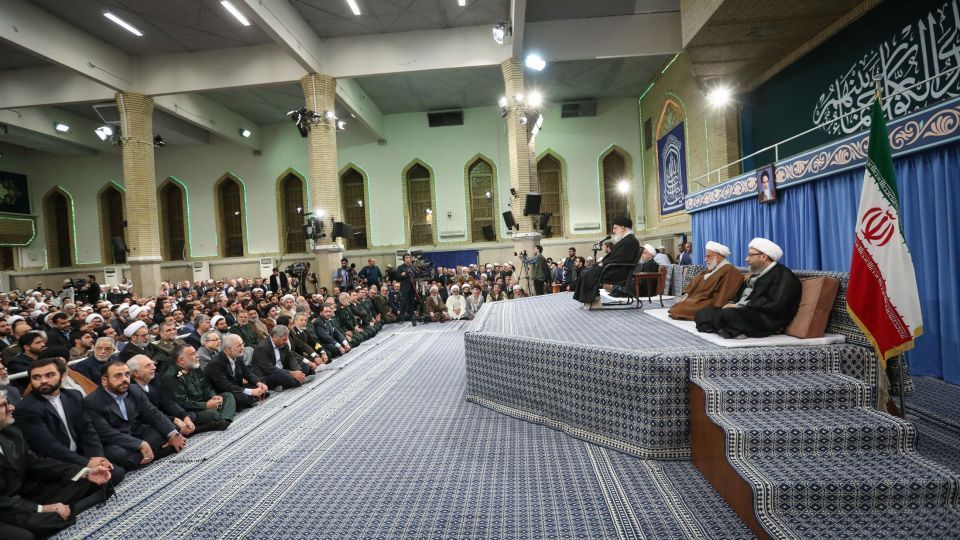 دیدار جمعی از مسئولان نظام و سفرای کشورهای اسلامی با رهبر انقلاب