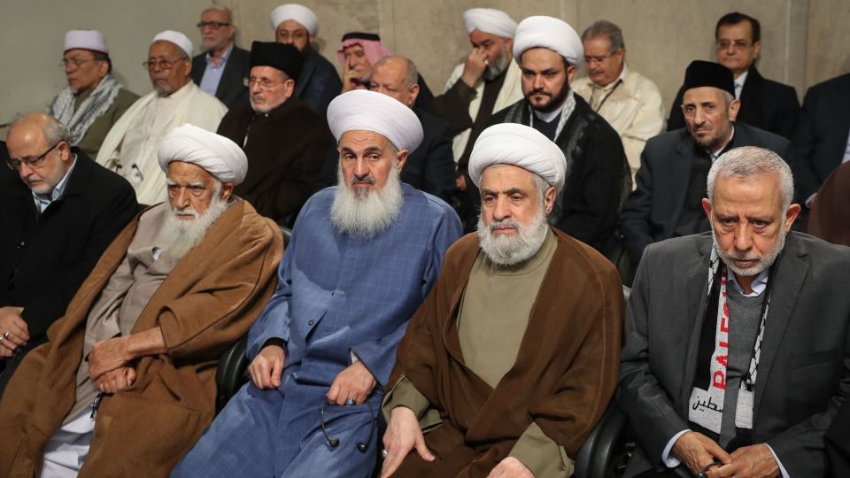 دیدار جمعی از مسئولان نظام و سفرای کشورهای اسلامی با رهبر انقلاب