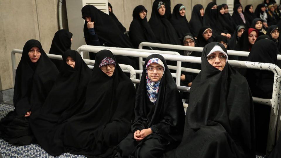 دیدار جمعی از مسئولان نظام و سفرای کشورهای اسلامی با رهبر انقلاب
