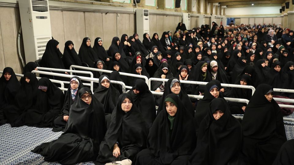 دیدار جمعی از مسئولان نظام و سفرای کشورهای اسلامی با رهبر انقلاب