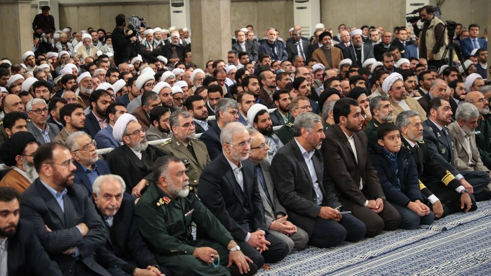 دیدار جمعی از مسئولان نظام و سفرای کشورهای اسلامی با رهبر انقلاب
