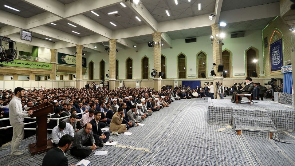 بیش از ۲۴۶ دیدار دانشجویان و دانشگاهیان با رهبر انقلاب+ عکس بیش از ۲۴۶ دیدار دانشجویان و دانشگاهیان با رهبر انقلاب+ عکس