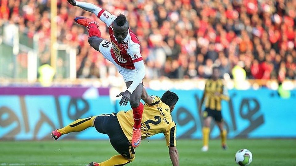 سپاهان - پرسپولیس؛ جدال برای قهرمانی نیم فصل سپاهان - پرسپولیس؛ جدال برای قهرمانی نیم فصل