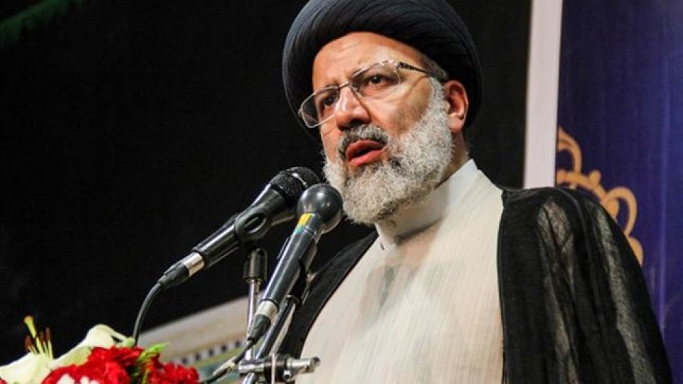 رئیسی: خدا رحم کرد من رئیس جمهور نشدم که دلار ۵ هزار تومان شود/ قالیباف نمیخواست کاندید شود/ مدعی حقوقدانی هستند، اما بین قاضی و دادستان فرق نمی گذارند رئیسی: خدا رحم کرد من رئیس جمهور نشدم که دلار ۵ هزار تومان شود/ قالیباف نمیخواست کاندید شود/ مدعی حقوقدانی هستند، اما بین قاضی و دادستان فرق نمی گذارند