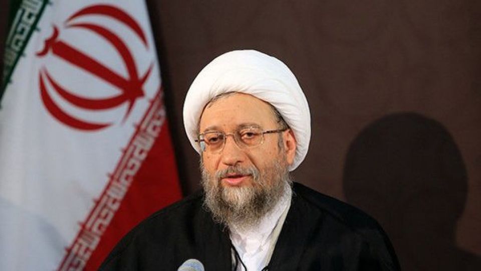 آملی لاریجانی: بیتدبیریها موجب افزایش نرخ ارز شد/ نرخ ارز سیر نزولی دارد، اما برخی همچنان گرانفروشی میکنند/ دست اخلال گران اقتصادی را قطع خواهیم کرد آملی لاریجانی: بیتدبیریها موجب افزایش نرخ ارز شد/ نرخ ارز سیر نزولی دارد، اما برخی همچنان گرانفروشی میکنند/ دست اخلال گران اقتصادی را قطع خواهیم کرد