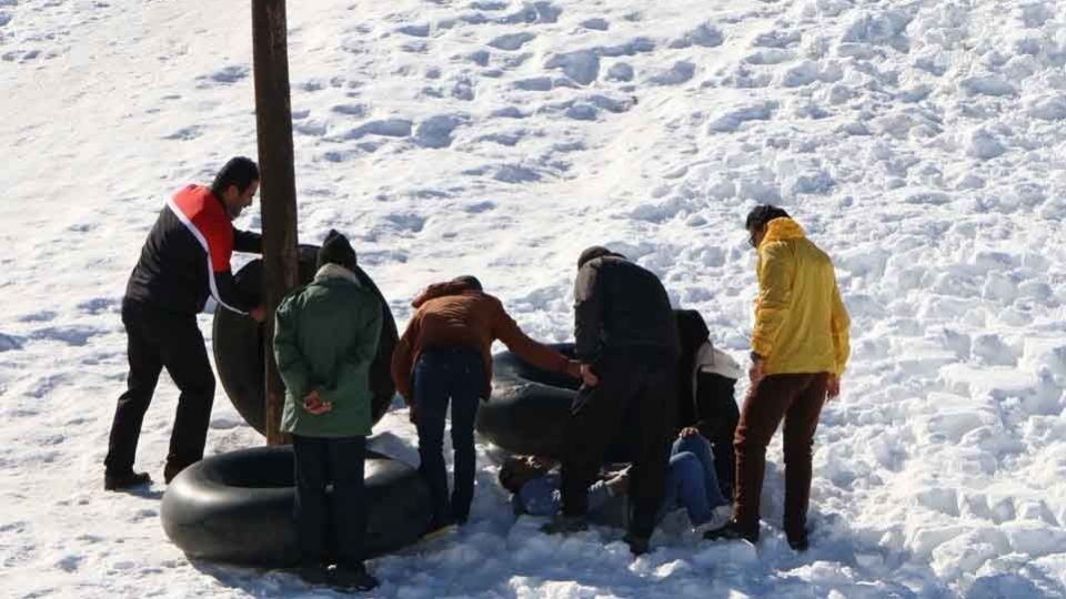 شادیِ پس از برف در ارتفاعات شهرکرد