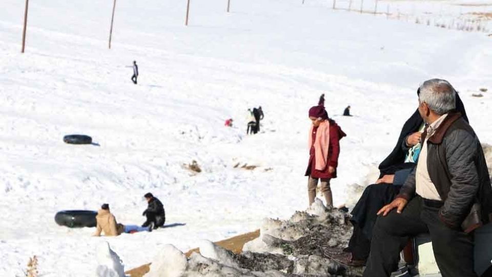 شادیِ پس از برف در ارتفاعات شهرکرد