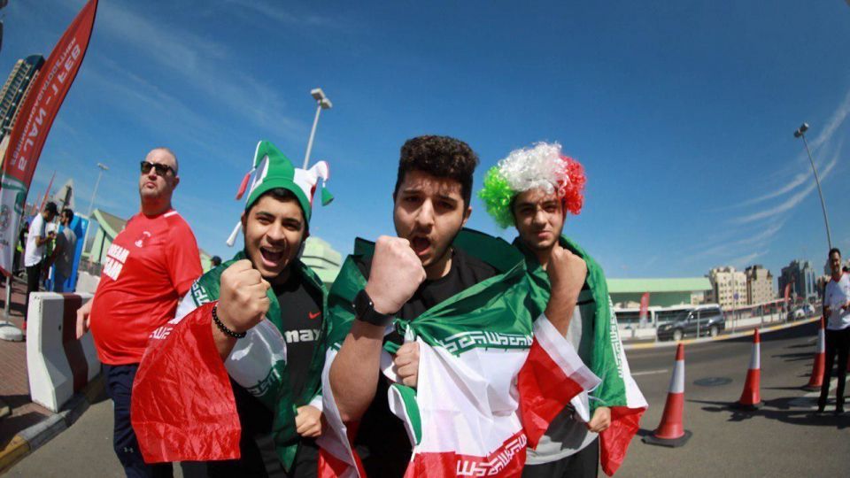 گزارش تصویری از حضور تماشاگران ایرانی در ورزشگاه آل‌نهیان 
