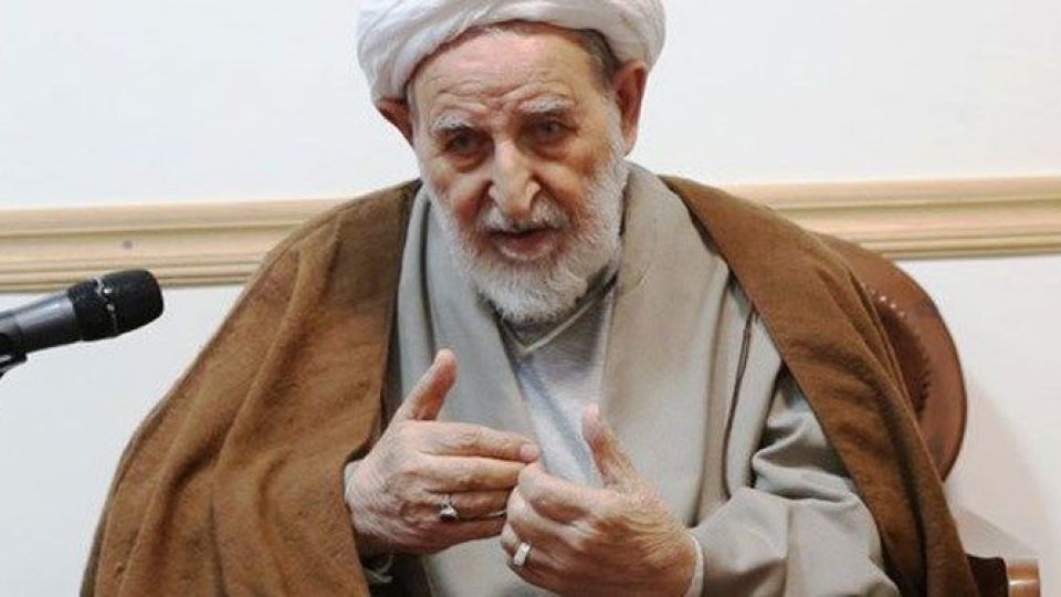 انتقاد آیتالله یزدی از سخنان رئیس جمهور در خصوص حجاب انتقاد آیتالله یزدی از سخنان رئیس جمهور در خصوص حجاب