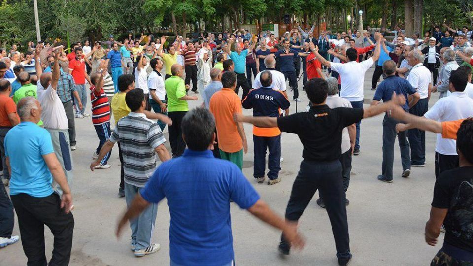۱۰ پیشنهاد برای زندگی سالم در دوران سالمندی ۱۰ پیشنهاد برای زندگی سالم در دوران سالمندی