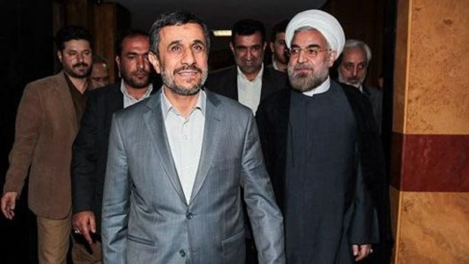 چرا روحانی، احمدی‌نژاد را الگو قرار داده است؟