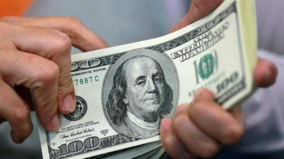 برخی کالاهای اساسی به اولویت یک دریافت ارز بازگشت/ جزئیات نامهنگاری رحمانی با همتی برخی کالاهای اساسی به اولویت یک دریافت ارز بازگشت/ جزئیات نامهنگاری رحمانی با همتی