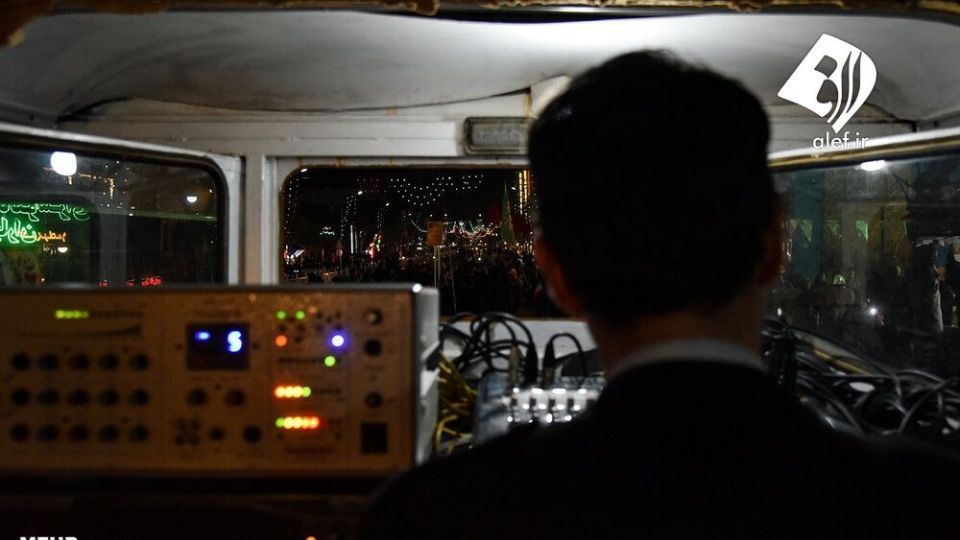 گلباران حرم رضوی در شب میلاد امام جواد ‎(ع)