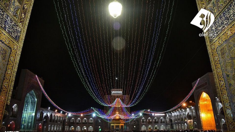 گلباران حرم رضوی در شب میلاد امام جواد ‎(ع)