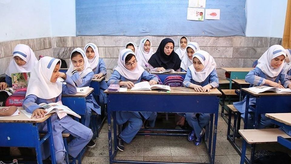 چرا ۱۷.۵ درصد فوقالعاده ویژه به تمام معلمان نرسید؟ چرا ۱۷.۵ درصد فوقالعاده ویژه به تمام معلمان نرسید؟