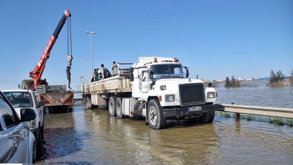 سیل در آق‌قلا و کمک‌رسانی مردمی