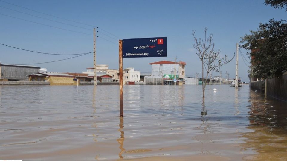 سیل در آق‌قلا و کمک‌رسانی مردمی