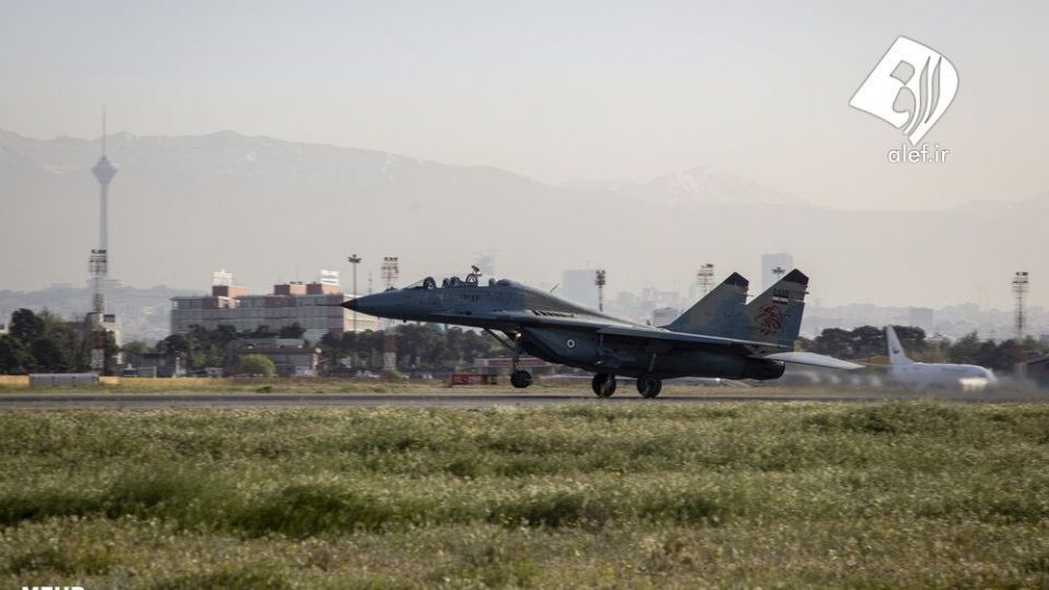 تمرین رژه جنگنده بمب افکن‌های نیروی هوایی ارتش