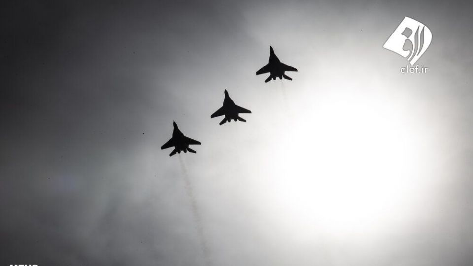 تمرین رژه جنگنده بمب افکن‌های نیروی هوایی ارتش