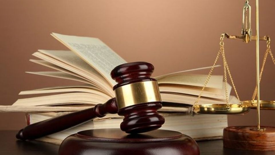 مقاومت کانون وکلا قابل توجیه نیست/ مسئله اصلی در بازار خدمات حقوقی، وجود انحصار است مقاومت کانون وکلا قابل توجیه نیست/ مسئله اصلی در بازار خدمات حقوقی، وجود انحصار است