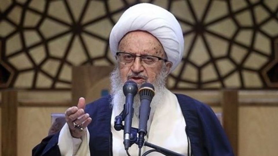 توضیحات مجدد آیتالله مکارم شیرازی به مسابقه "برنده باش" توضیحات مجدد آیتالله مکارم شیرازی به مسابقه "برنده باش"