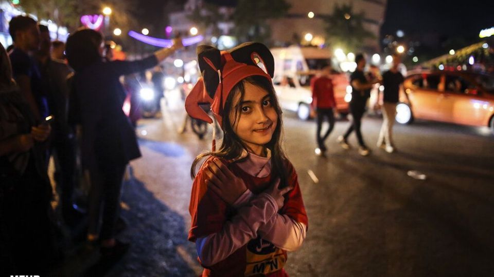 شادی خیابانی مردم تهران بعد از قهرمانی پرسپولیس