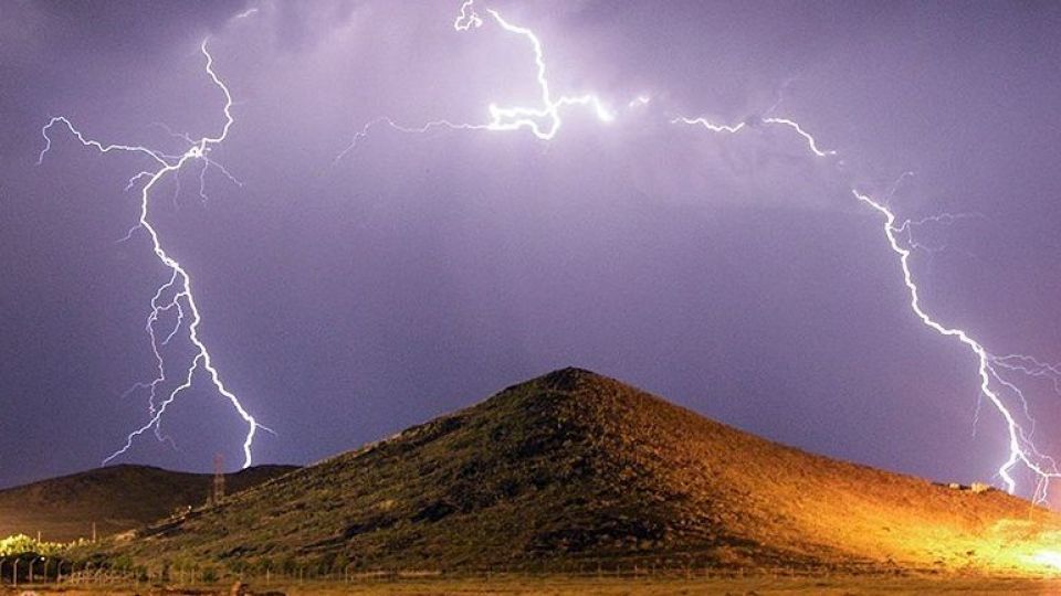 مرگ ۲۰ نفر بر اثر صاعقه طی دو هفته اخیر مرگ ۲۰ نفر بر اثر صاعقه طی دو هفته اخیر