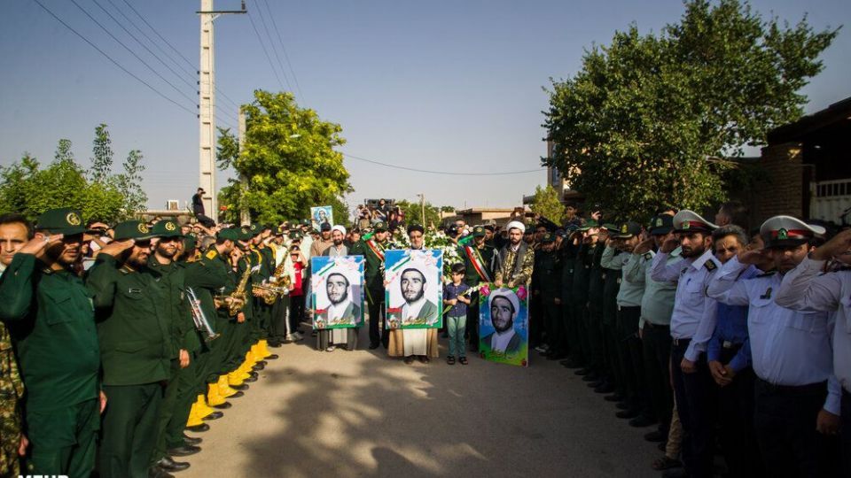 تشییع پیکر شهید اکبر مهدی‌زاده