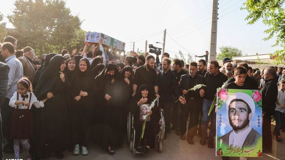 تشییع پیکر شهید اکبر مهدی‌زاده