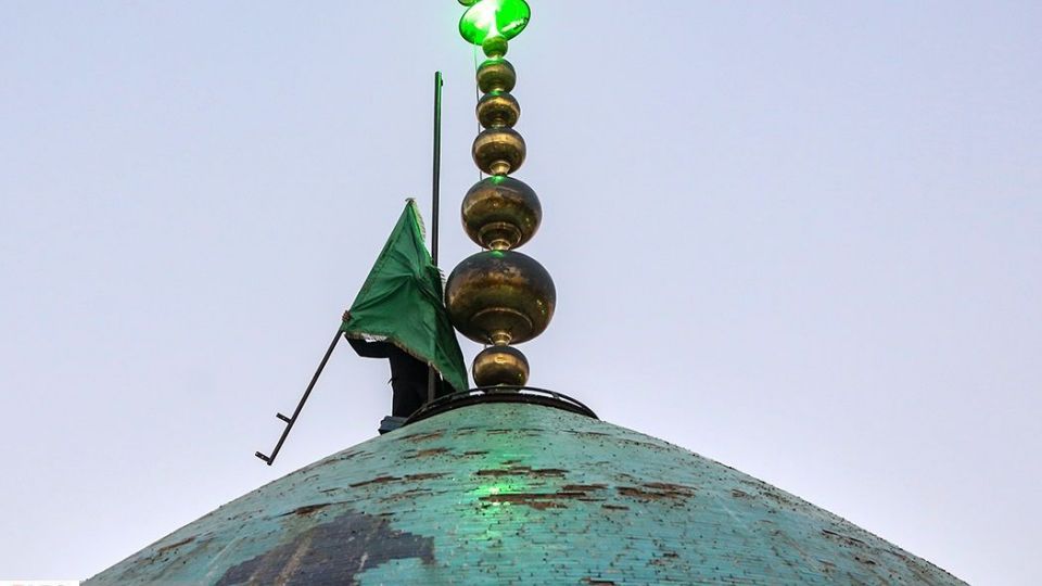 آئین تعویض پرچم گنبد امامزاده صالح(ع)