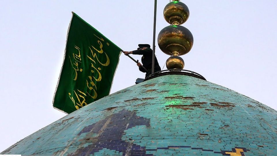 آئین تعویض پرچم گنبد امامزاده صالح(ع)