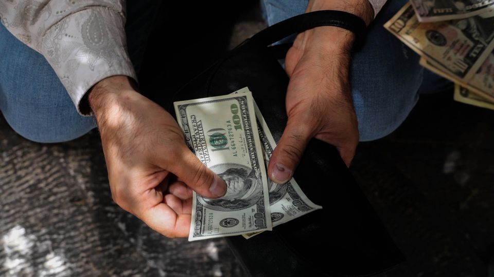 تب و تاب بازار ارز