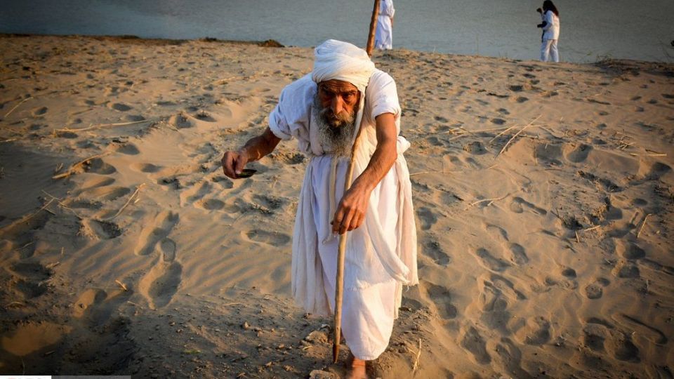 مراسم غسل تعمید مندائیان در رود کارون