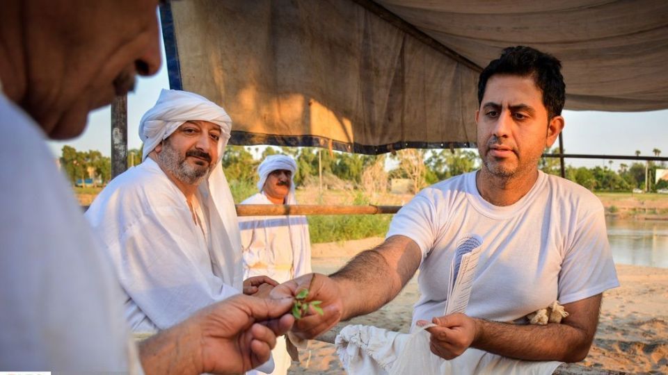 مراسم غسل تعمید مندائیان در رود کارون