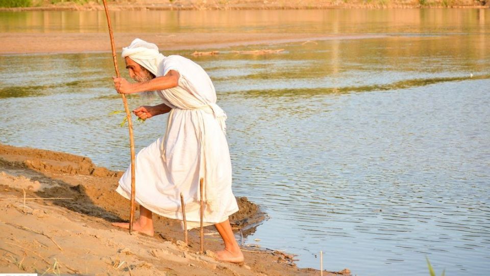 مراسم غسل تعمید مندائیان در رود کارون