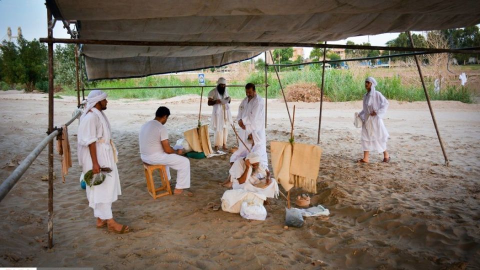 مراسم غسل تعمید مندائیان در رود کارون