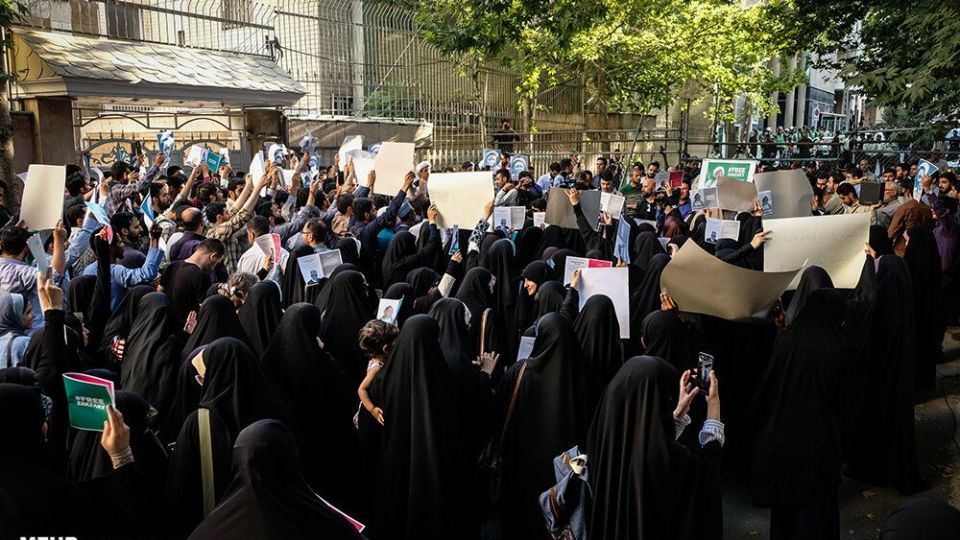 تجمع اعتراضی مقابل سفارت نیجریه در حمایت از شیخ زکزاکی