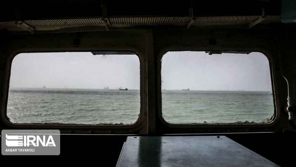 عبور و مرور نفتکش‌ها در تنگه هرمز