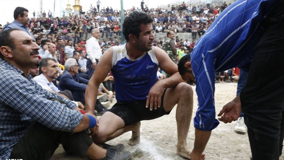 مسابقات کشتی لوچو