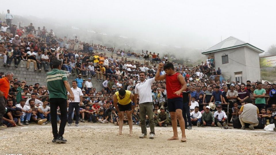 مسابقات کشتی لوچو