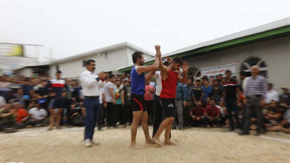 مسابقات کشتی لوچو